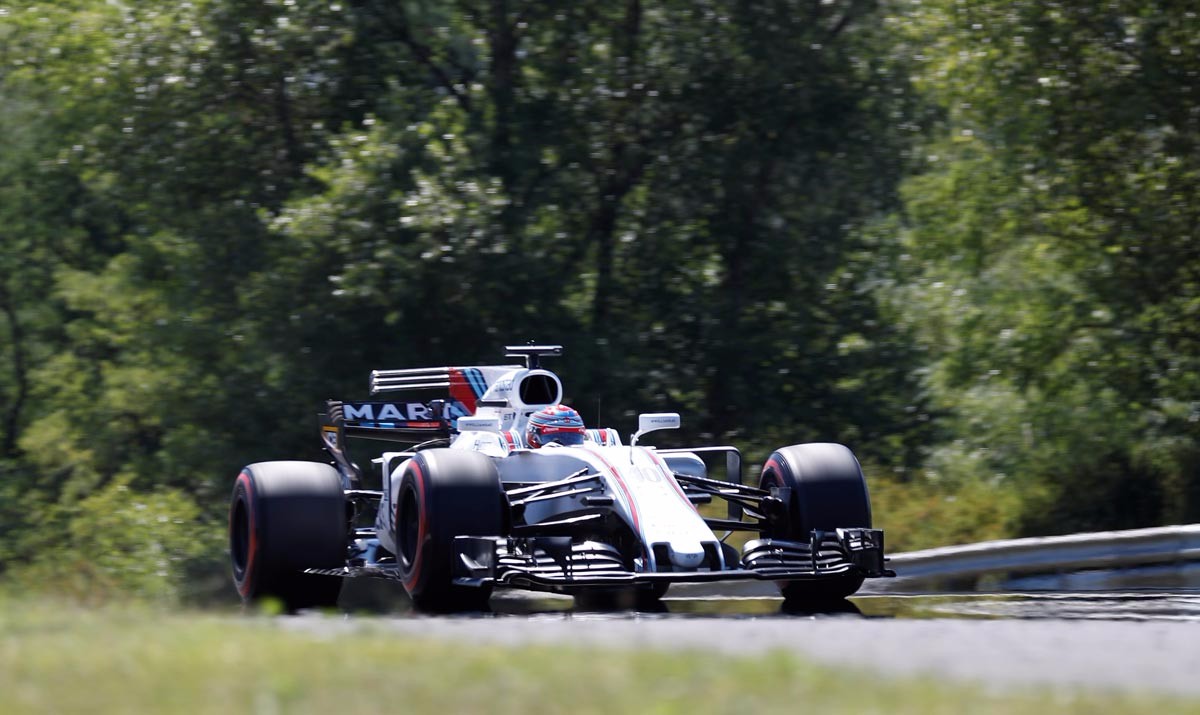 开云体育直播-哈斯车队险胜索伯车队，佩雷兹惊艳四座