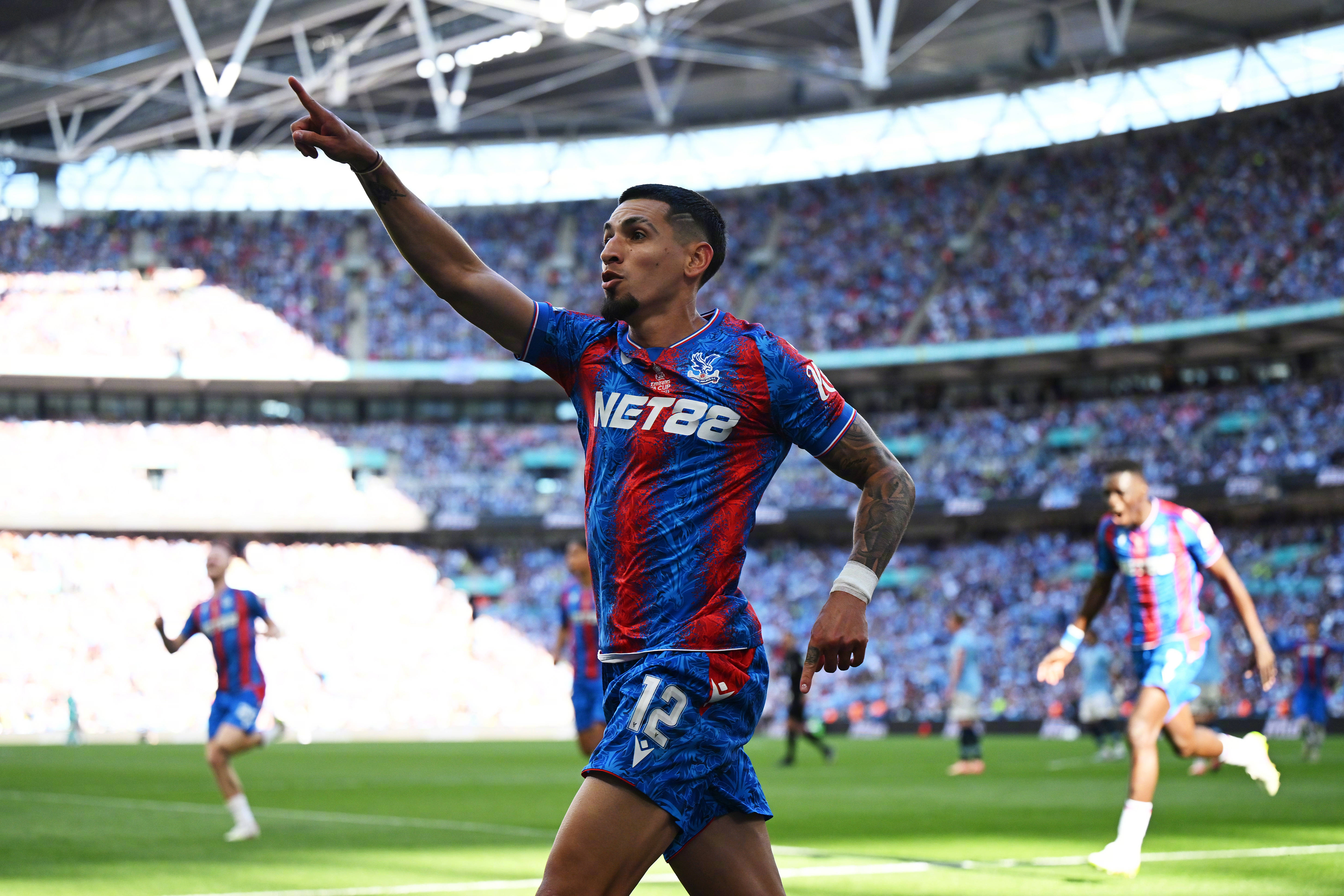 开云体育-布莱顿攻入宝贵一球，客场赢得胜利